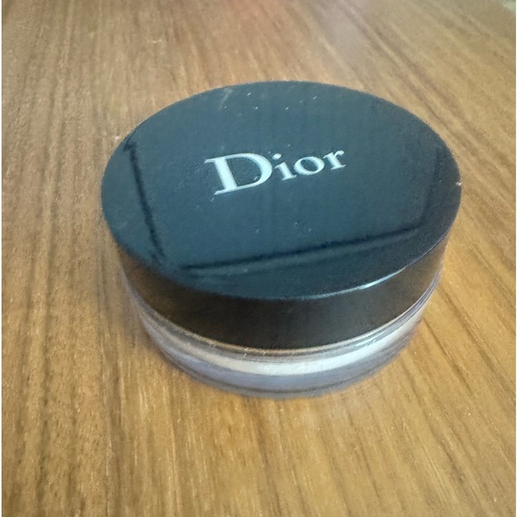 Dior forever & Ever Control - 001 - Picture 3 of 3